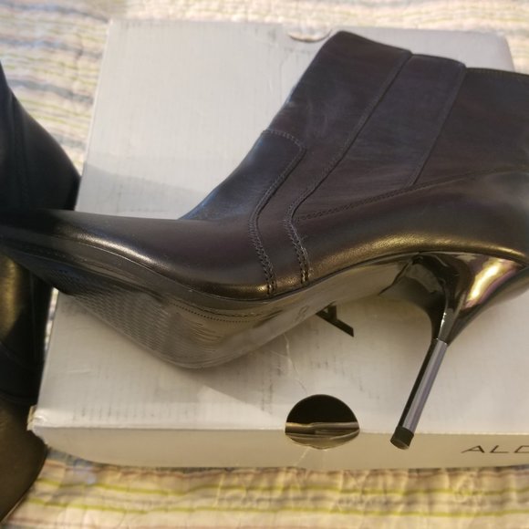 ALDO Short Boots - Picture 2 of 2